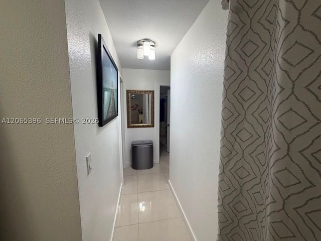 19631 NW 57th Pl, Hialeah, FL 33015