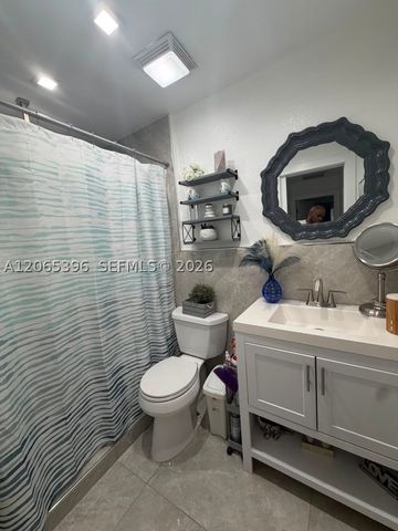 19631 NW 57th Pl, Hialeah, FL 33015