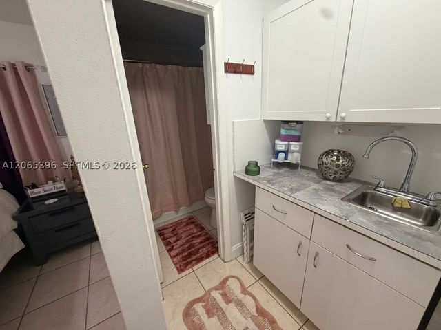 19631 NW 57th Pl, Hialeah, FL 33015