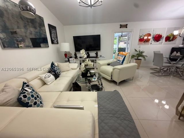 19631 NW 57th Pl, Hialeah, FL 33015