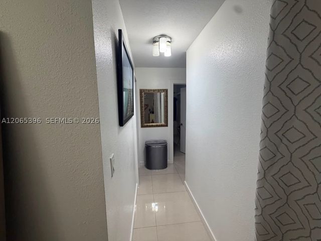 19631 NW 57th Pl, Hialeah, FL 33015
