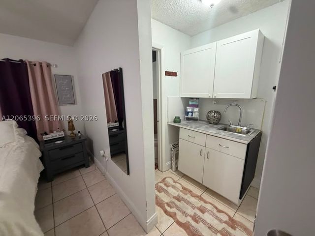 19631 NW 57th Pl, Hialeah, FL 33015