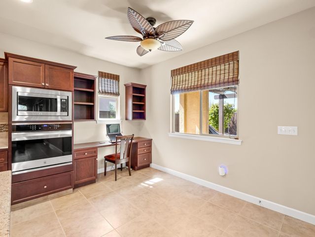 1178 Blackwood Avenue, Clovis, CA 93619