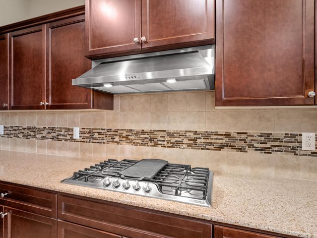 1178 Blackwood Avenue, Clovis, CA 93619
