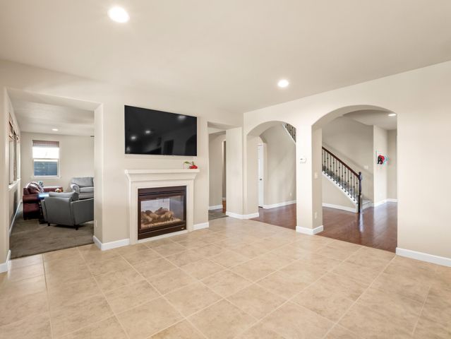 1178 Blackwood Avenue, Clovis, CA 93619