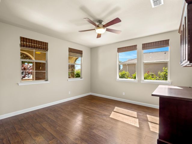 1178 Blackwood Avenue, Clovis, CA 93619