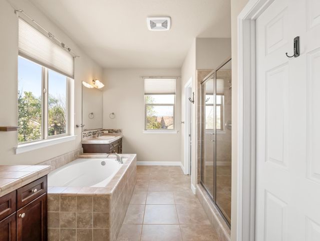 1178 Blackwood Avenue, Clovis, CA 93619