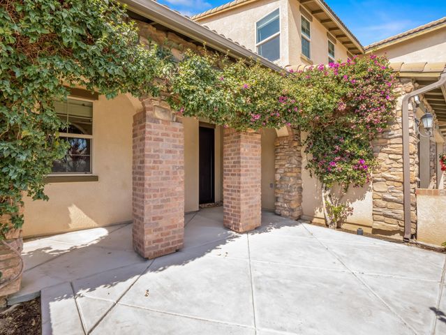 1178 Blackwood Avenue, Clovis, CA 93619