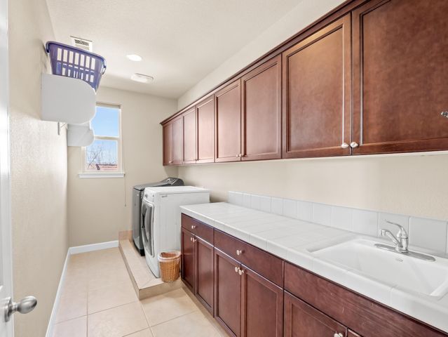 1178 Blackwood Avenue, Clovis, CA 93619
