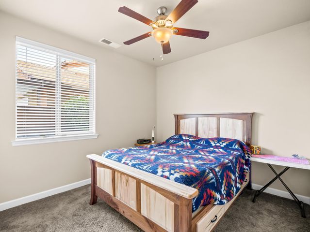 1178 Blackwood Avenue, Clovis, CA 93619