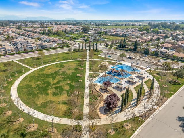 1178 Blackwood Avenue, Clovis, CA 93619