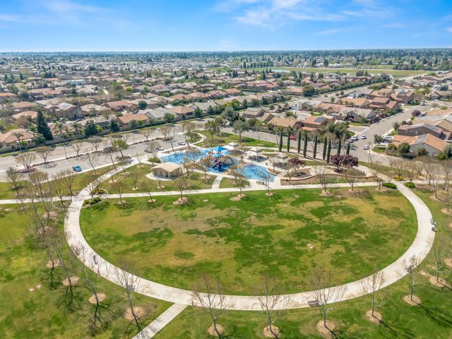 1178 Blackwood Avenue, Clovis, CA 93619