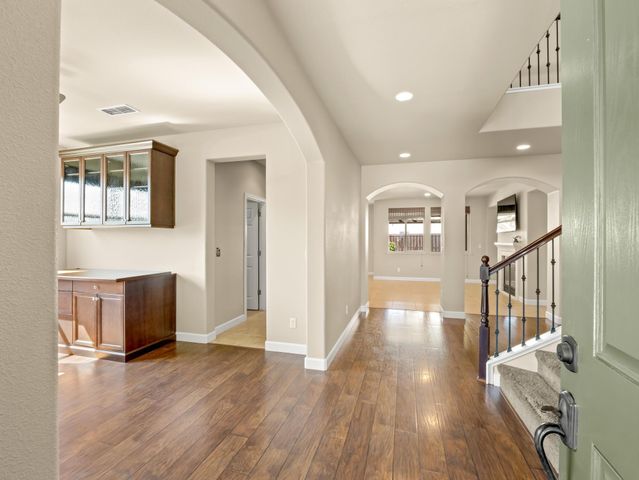 1178 Blackwood Avenue, Clovis, CA 93619
