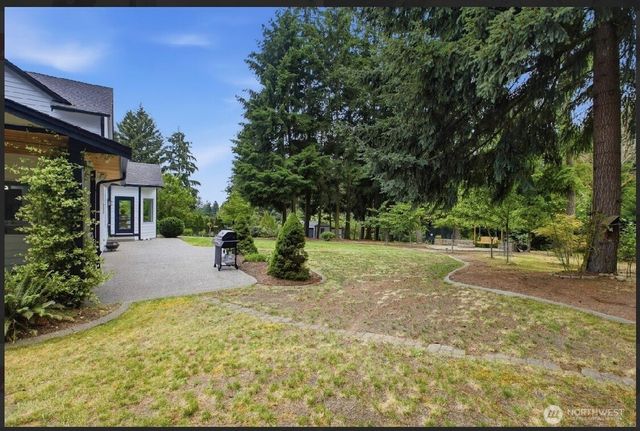 16619 41st Street E, Lake Tapps, WA 98391