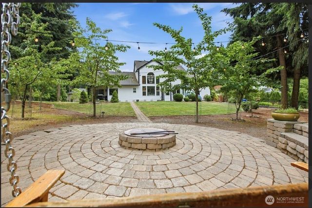 16619 41st Street E, Lake Tapps, WA 98391