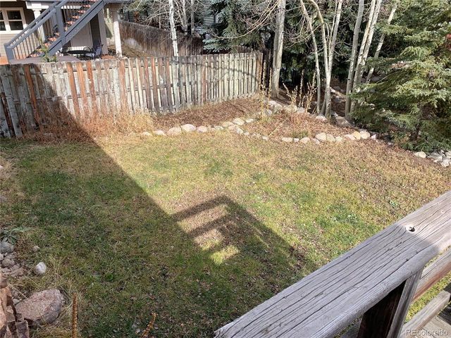 490 W Coyote Dr, Silverthorne, CO 80498