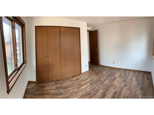 490 W Coyote Dr, Silverthorne, CO 80498