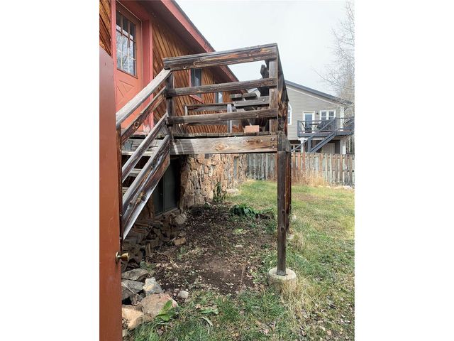 490 W Coyote Dr, Silverthorne, CO 80498