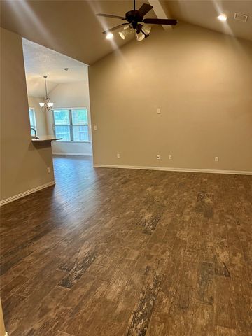 1409 Lauren Lane, Granbury, TX 76048