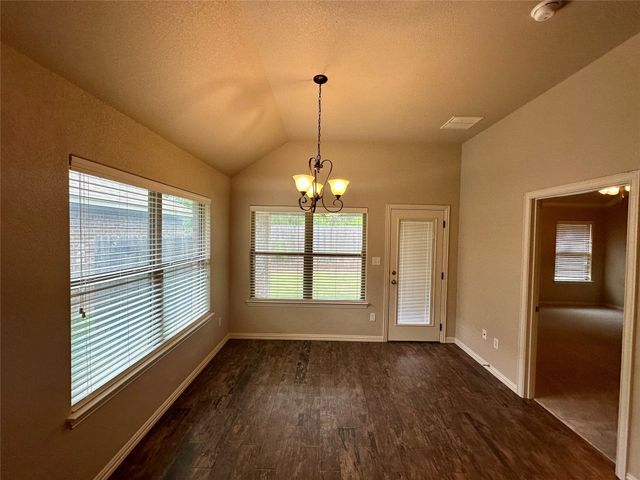 1409 Lauren Lane, Granbury, TX 76048