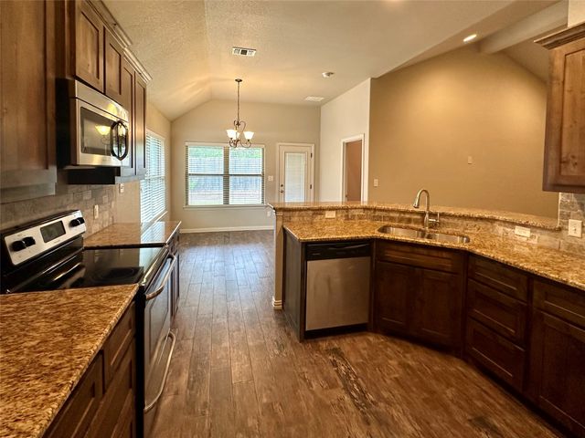 1409 Lauren Lane, Granbury, TX 76048