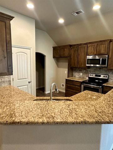 1409 Lauren Lane, Granbury, TX 76048
