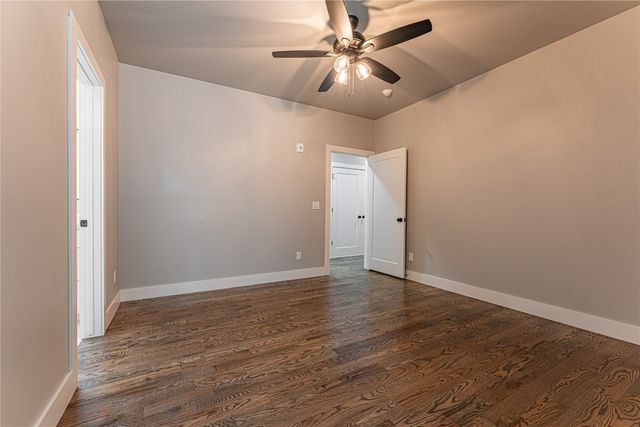 1727 Jenkins Avenue, Norman, OK 73072