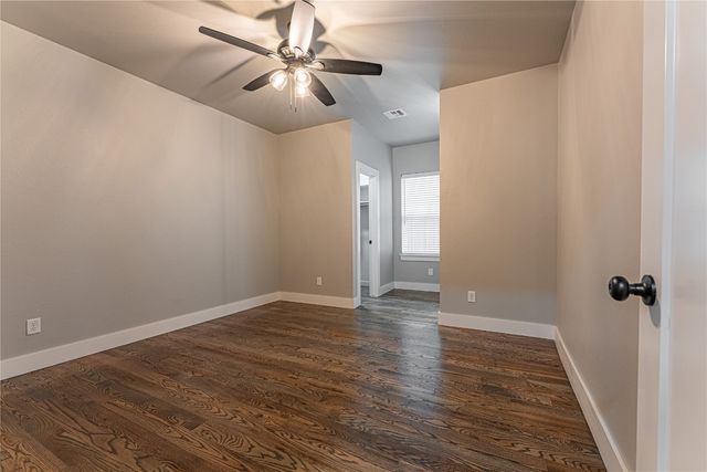 1727 Jenkins Avenue, Norman, OK 73072