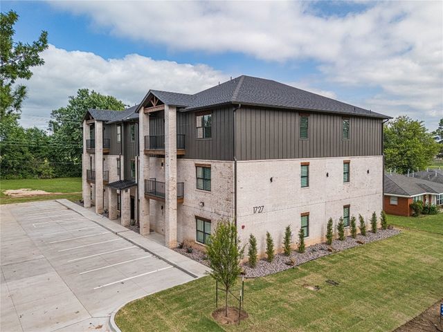 1727 Jenkins Avenue, Norman, OK 73072