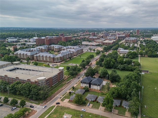 1727 Jenkins Avenue, Norman, OK 73072