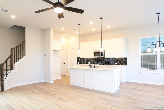 5843 Whitby Rd Unit 19, San Antonio, TX 78240