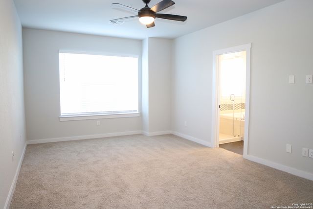 5843 Whitby Rd Unit 19, San Antonio, TX 78240