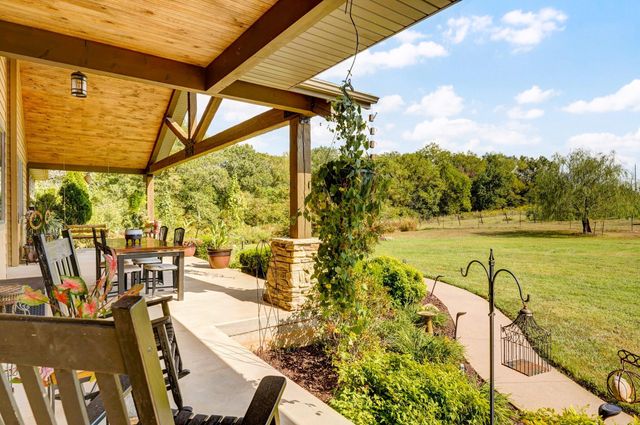 6487 N Farm Road 171, Springfield, MO 65803