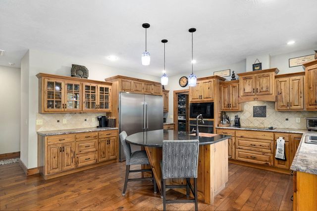 6487 N Farm Road 171, Springfield, MO 65803