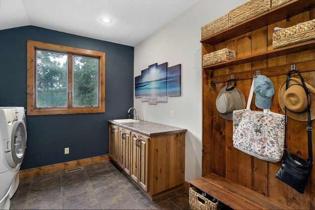 6487 N Farm Road 171, Springfield, MO 65803