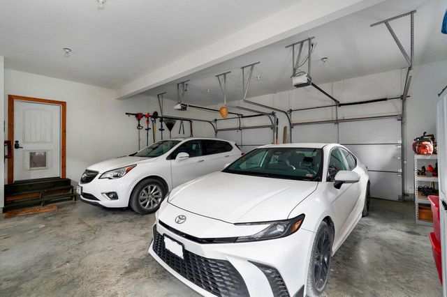 6487 N Farm Road 171, Springfield, MO 65803