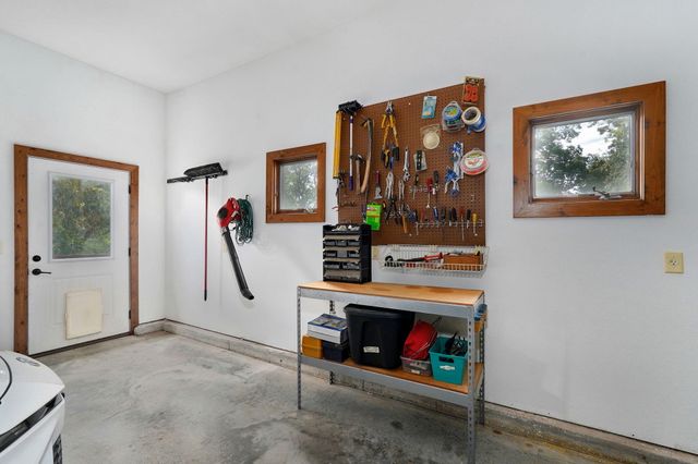 6487 N Farm Road 171, Springfield, MO 65803