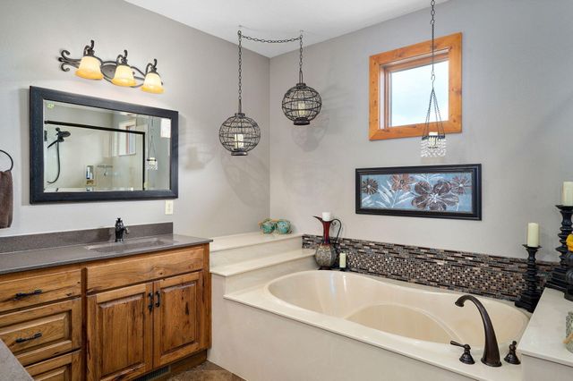 6487 N Farm Road 171, Springfield, MO 65803