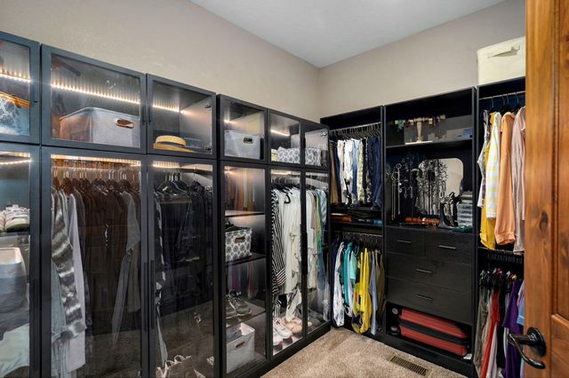 6487 N Farm Road 171, Springfield, MO 65803