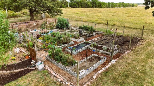 6487 N Farm Road 171, Springfield, MO 65803