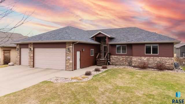 720 S Little Brook Ln Lane, Sioux Falls, SD 57106