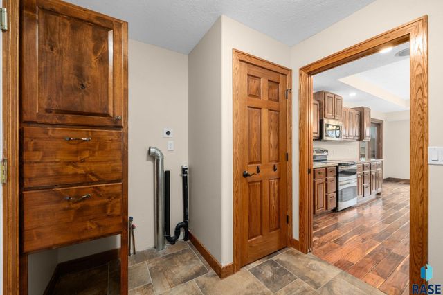 720 S Little Brook Ln Lane, Sioux Falls, SD 57106