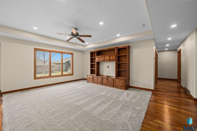 720 S Little Brook Ln Lane, Sioux Falls, SD 57106