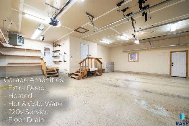 720 S Little Brook Ln Lane, Sioux Falls, SD 57106