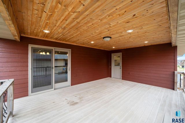 720 S Little Brook Ln Lane, Sioux Falls, SD 57106