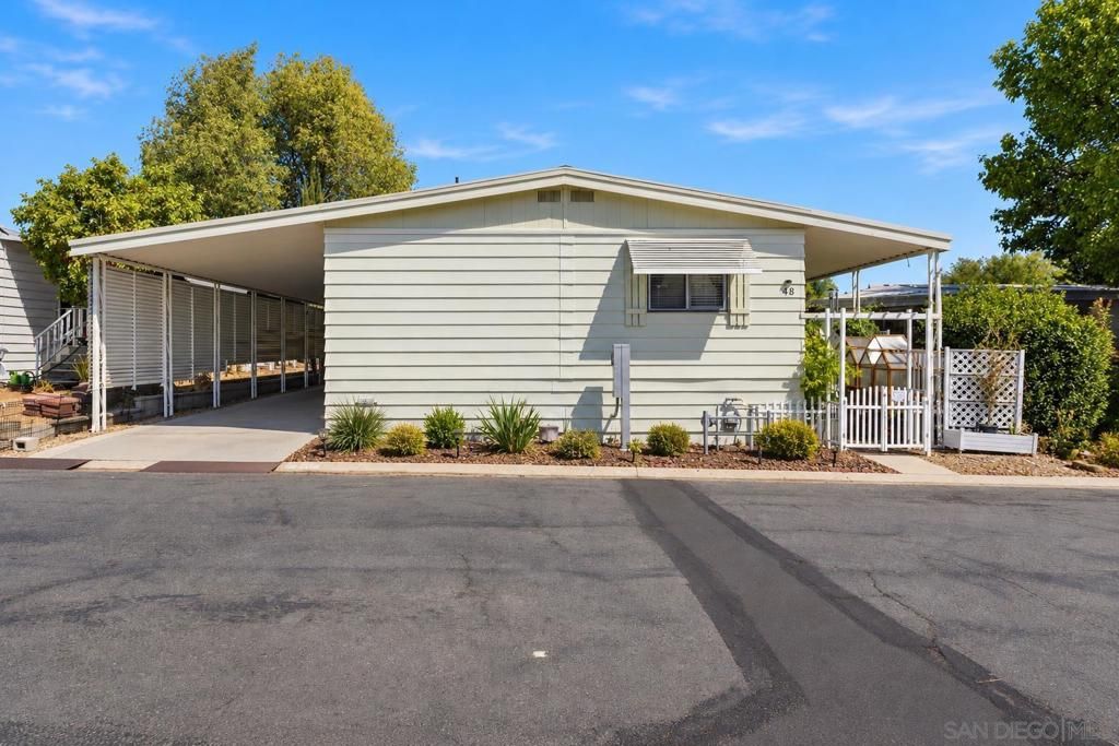 27701 Murrieta SPC 48, Menifee, CA 92586 — photo 2