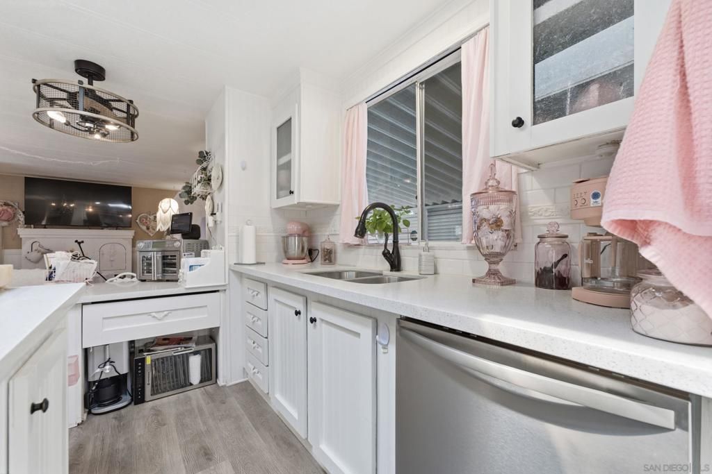 27701 Murrieta SPC 48, Menifee, CA 92586 — photo 5