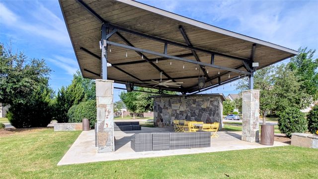 8933 Frostweed Road, Frisco, TX 75035