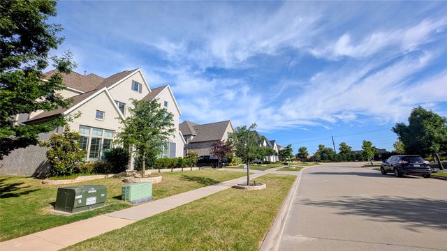 8933 Frostweed Road, Frisco, TX 75035