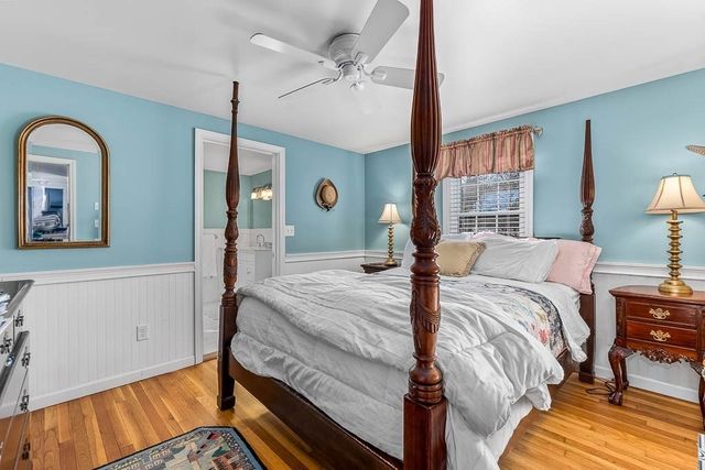 21 Spinning Brook Rd, Yarmouth, MA 02664